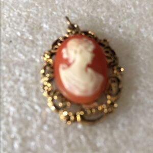 Art Deco cameo pendent